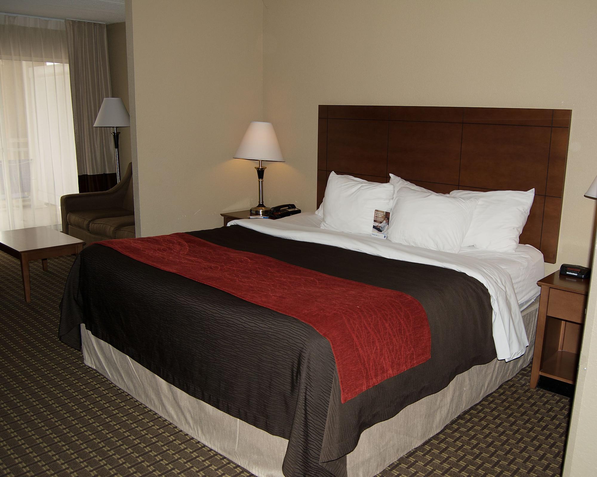 Comfort Inn & Suites Raphine - Lexington Near I-81 And I-64 Exterior photo